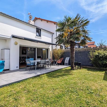 Maison Spacieuse Avec Jardin Proche Plage & Centre بورنيك المظهر الخارجي الصورة