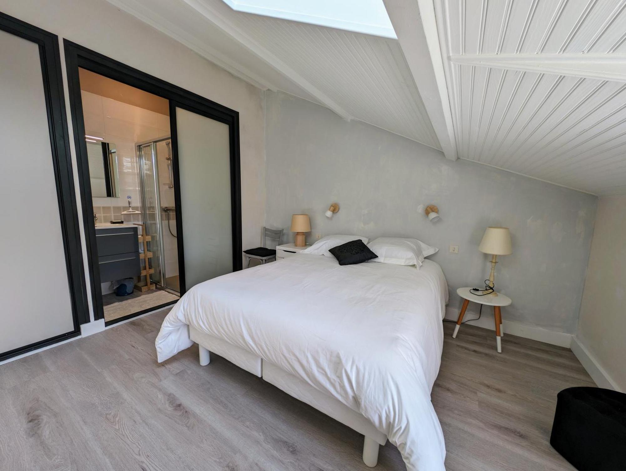 Maison Spacieuse Avec Jardin Proche Plage & Centre بورنيك المظهر الخارجي الصورة