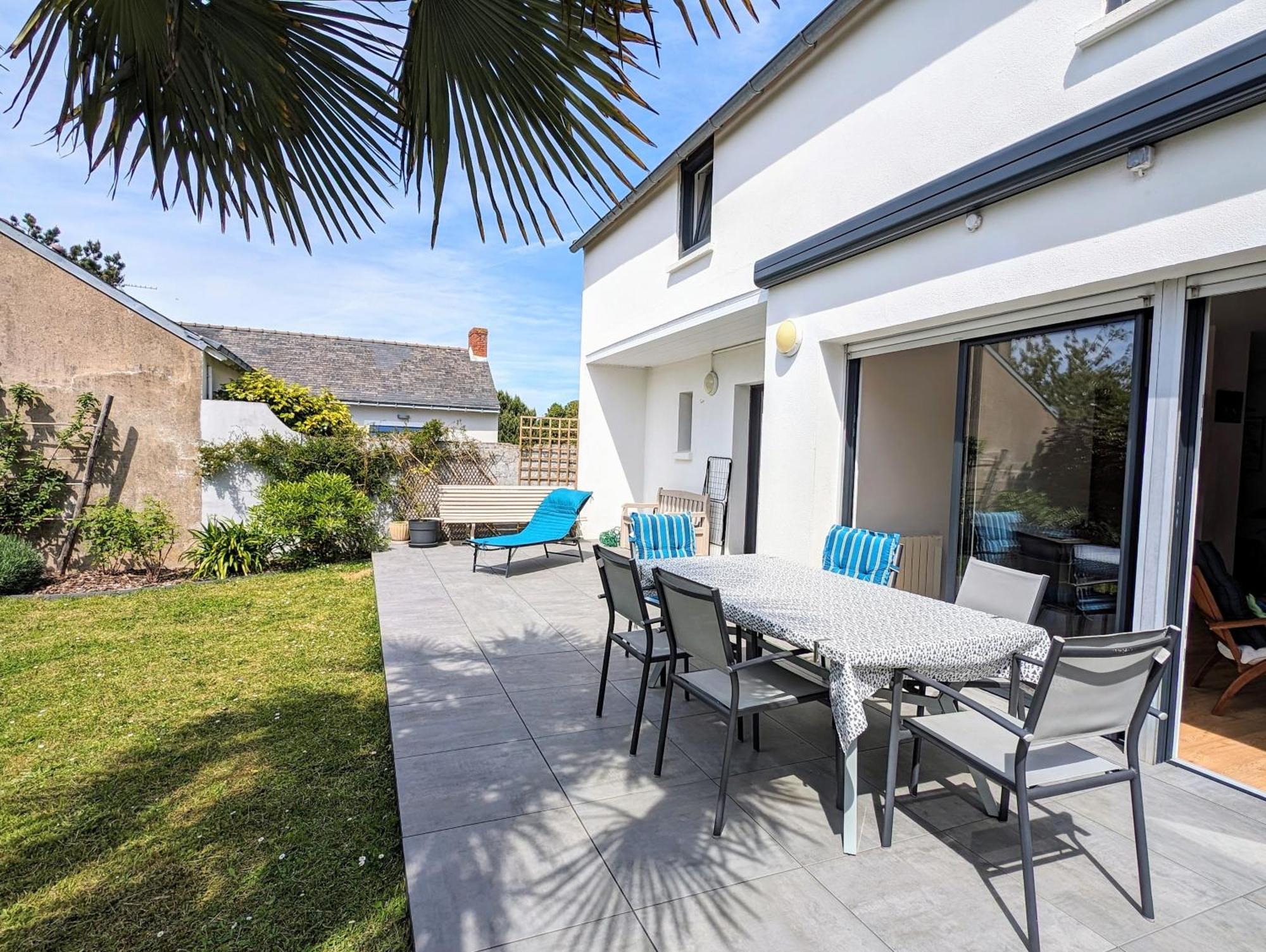 Maison Spacieuse Avec Jardin Proche Plage & Centre بورنيك المظهر الخارجي الصورة